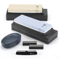 Fenőkő készlet - XXL PRO TOP - #400/1000 + #3000/8000 - 2 db nagyméretű kétoldalú fenőkő + Állvány/tárolódoboz + Élszögtartó + Gyémánt fenőkőtisztító + Gyémánt fenőkő síkoló
